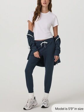 Vuori Performance Jogger